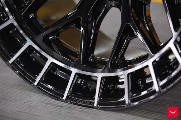 Диски Vossen HFX-1 22x12, Цвет: Tinted Gloss Black (8 болтов)